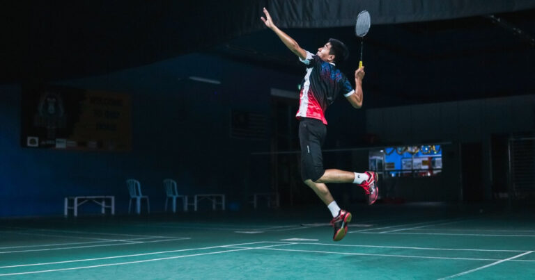 badminton smash